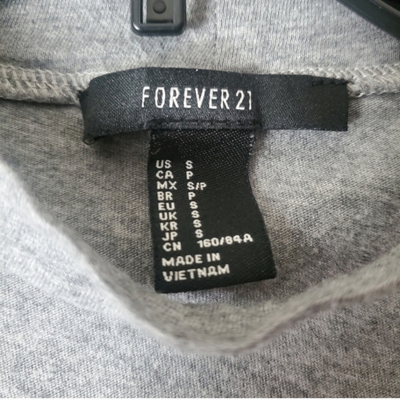 Grey top - Picture 4 of 5